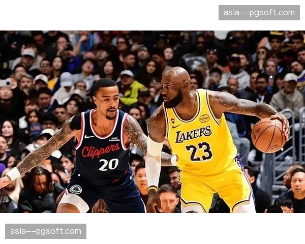 湖人125-122险胜快船，东契奇里夫斯合砍67分主导德比战