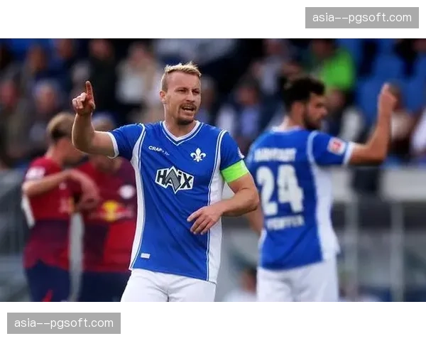 达姆施塔特98 0-0战平波鸿，收获宝贵一分